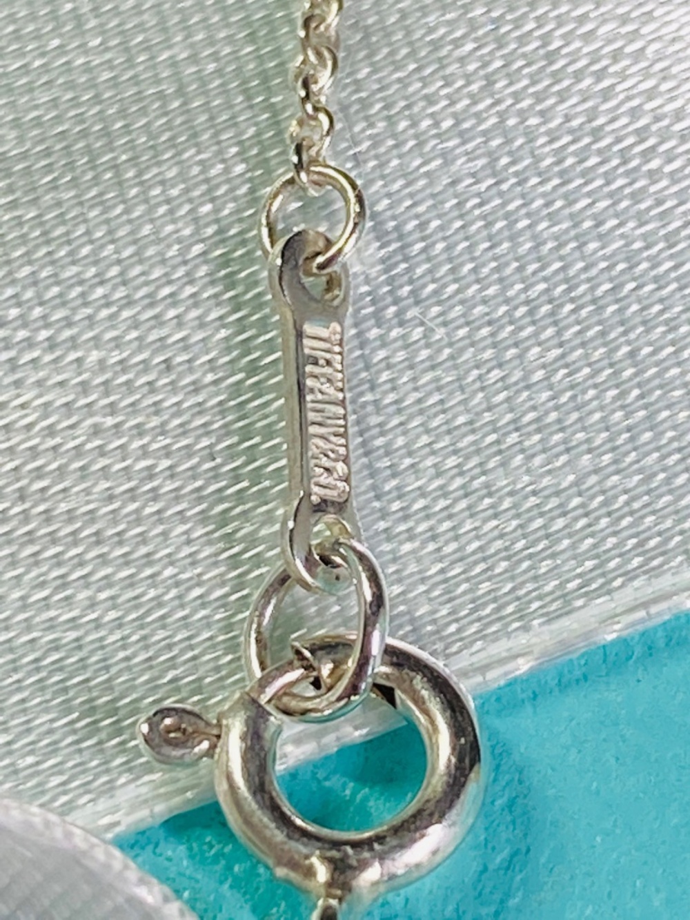 Tiffany & Company, Elsa Peretti mini bean necklace 925 silver 16” - Picture 5 of 6